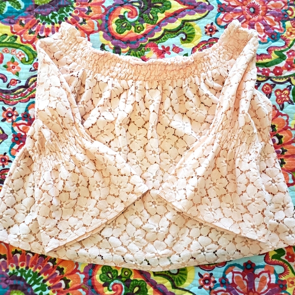Active USA Cropped Lace Top -- NWOT - Picture 7 of 10
